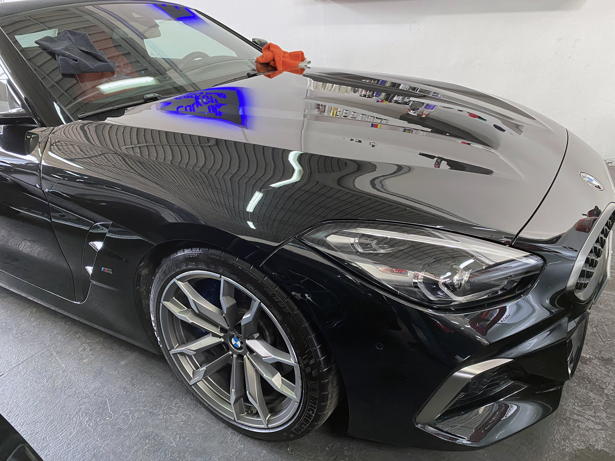 BMW Z4 gloss
